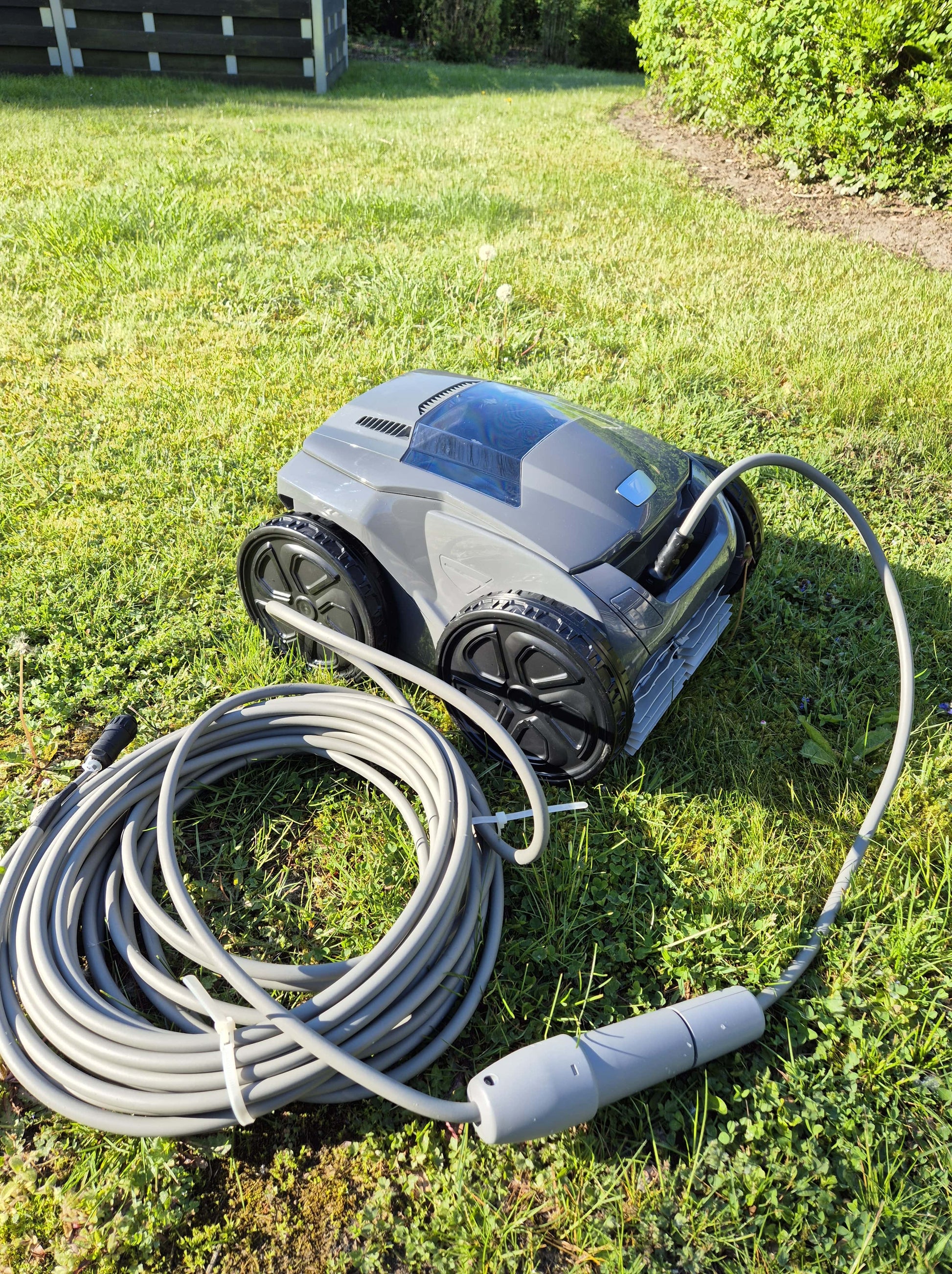 Bild von einem Zodiac Poolroboter